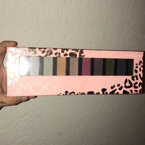 Eyeshadow palette